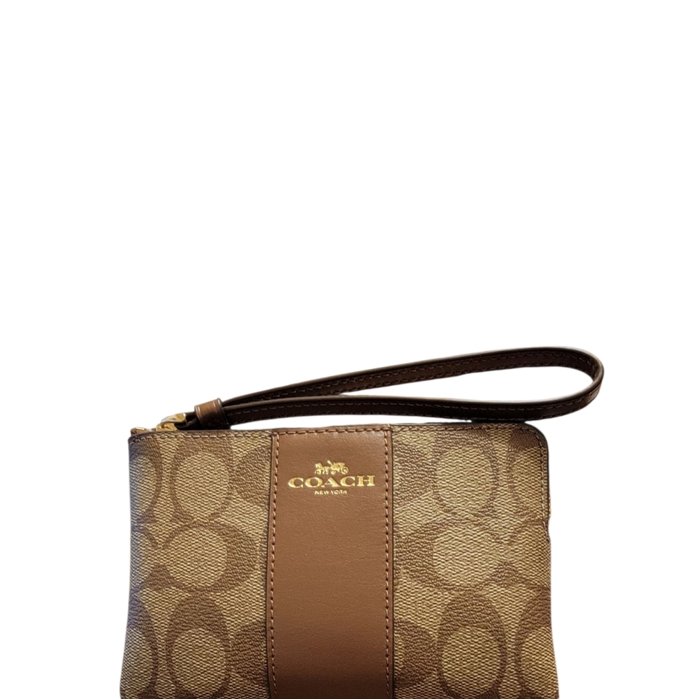 COACH WRISTLET - NWOT/Dust Bag Included